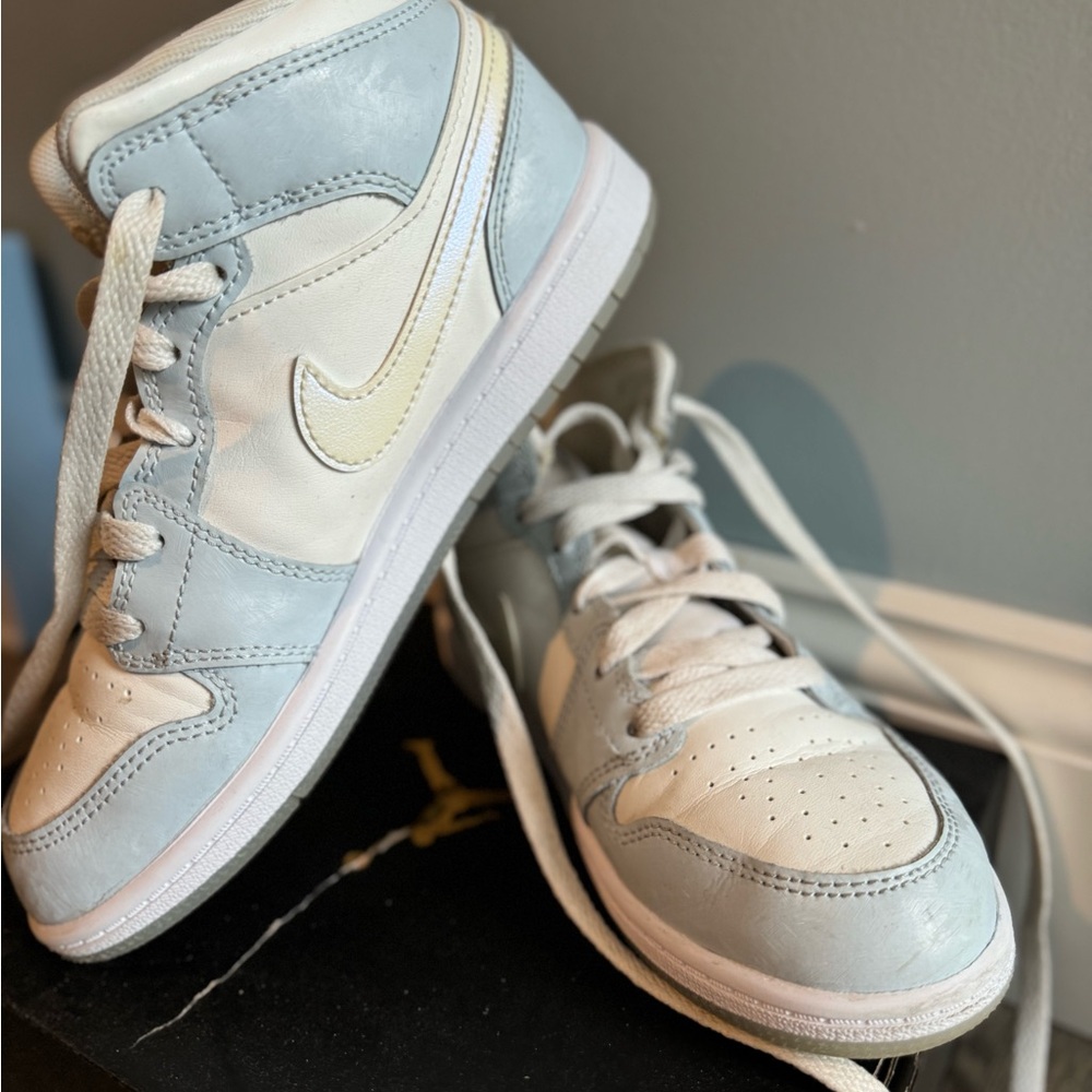 Girls Nike Jordan's Like New Size 2